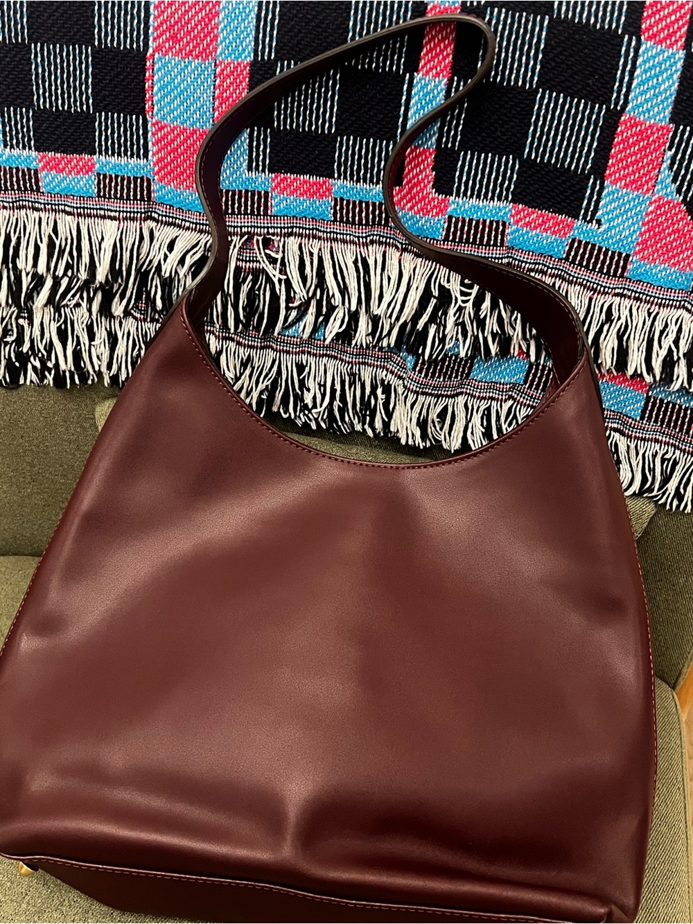Classic Women's Leather Shoulder Bag in Deep Wine